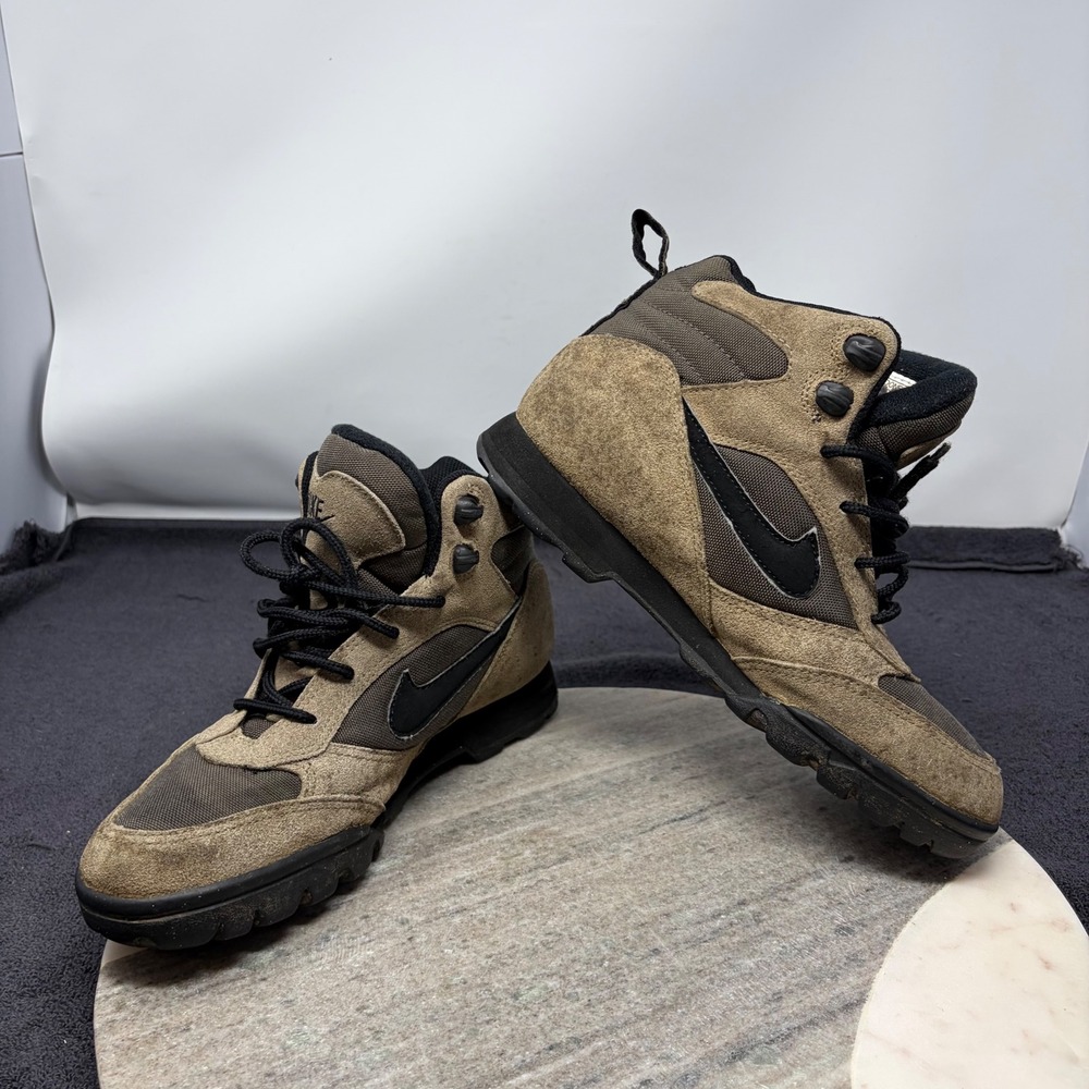 Vintage 90s Nike ACG Caldera Suede Hiking Boots Brown Trail Shoes Women 6.5 READ